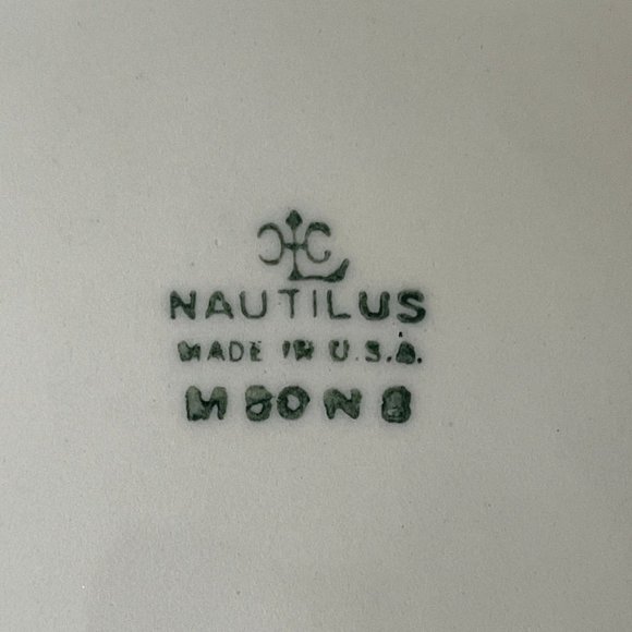 Homer Laughlin Red Apple Covered Vegetable Dish // Vintage 1950s Kitchen - Picture 7 of 7